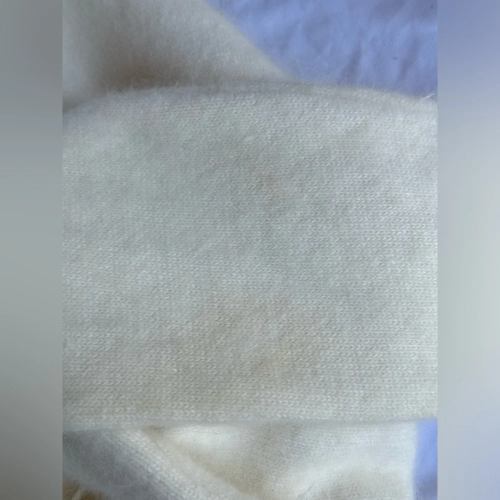 Sarah Spencer Cream Color Lambswool Angora Rabbit Hair V-neck Sweater size XL - Picture 8 of 8